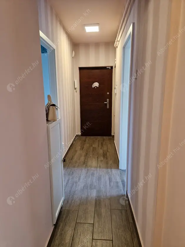 Kiadó albérlet 395000 Ft/hó áron: Budapest, III. kerület  Kiscelli köz. Mérete: 64 nm, 2 szobás | Alberlet.hu - 6516040