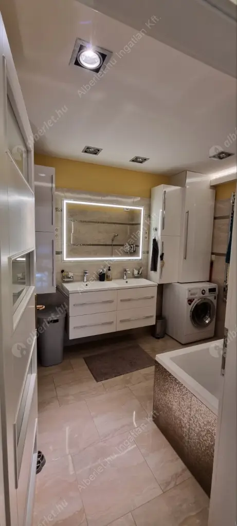 Kiadó albérlet 360000 Ft/hó áron: Budapest, III. kerület  Kiscelli köz. Mérete: 64 nm, 2 szobás | Alberlet.hu - 6613908