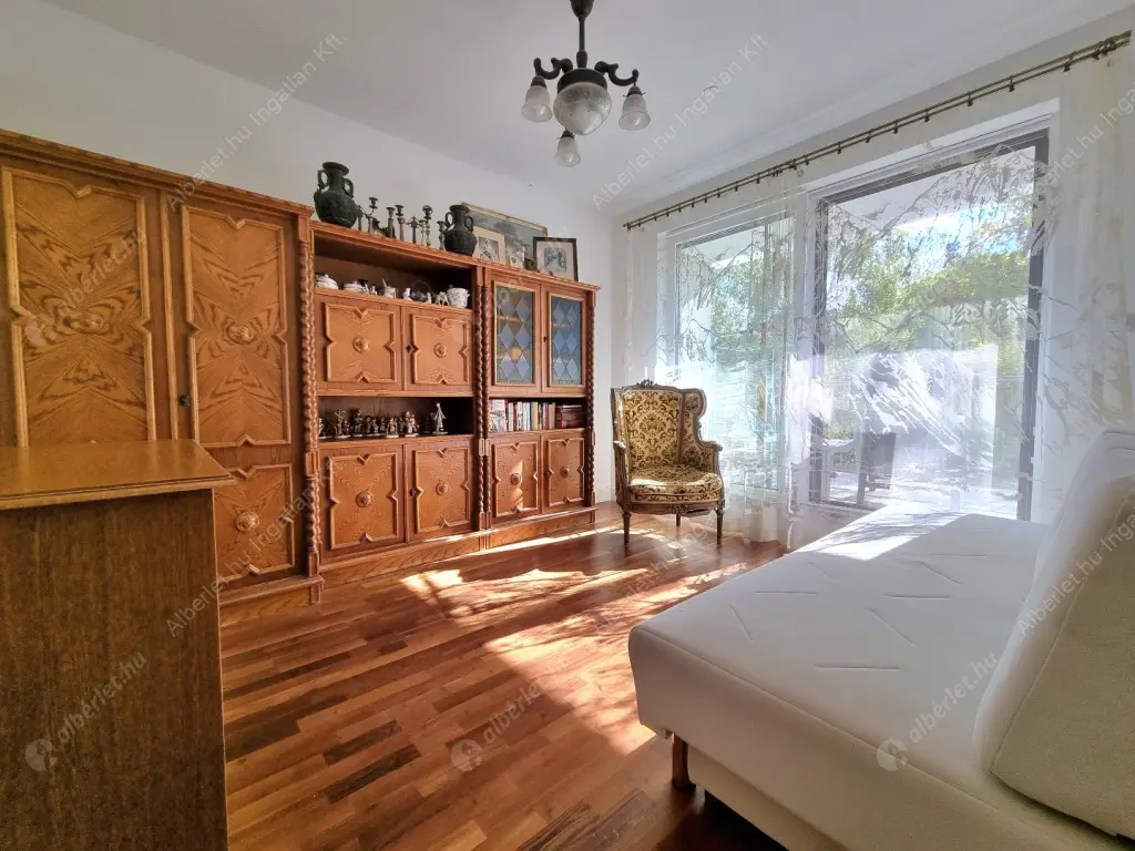 Kiadó albérlet 300000 Ft/hó áron: Budapest, III. kerület  Kocsis Sándor út. Mérete: 55 nm, 2 szobás | Alberlet.hu - 6558511