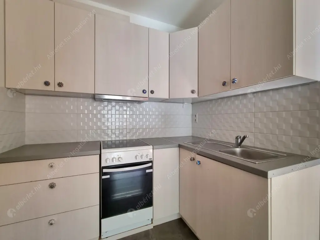 Kiadó albérlet 300000 Ft/hó áron: Budapest, III. kerület  Kocsis Sándor út. Mérete: 55 nm, 2 szobás | Alberlet.hu - 6558515