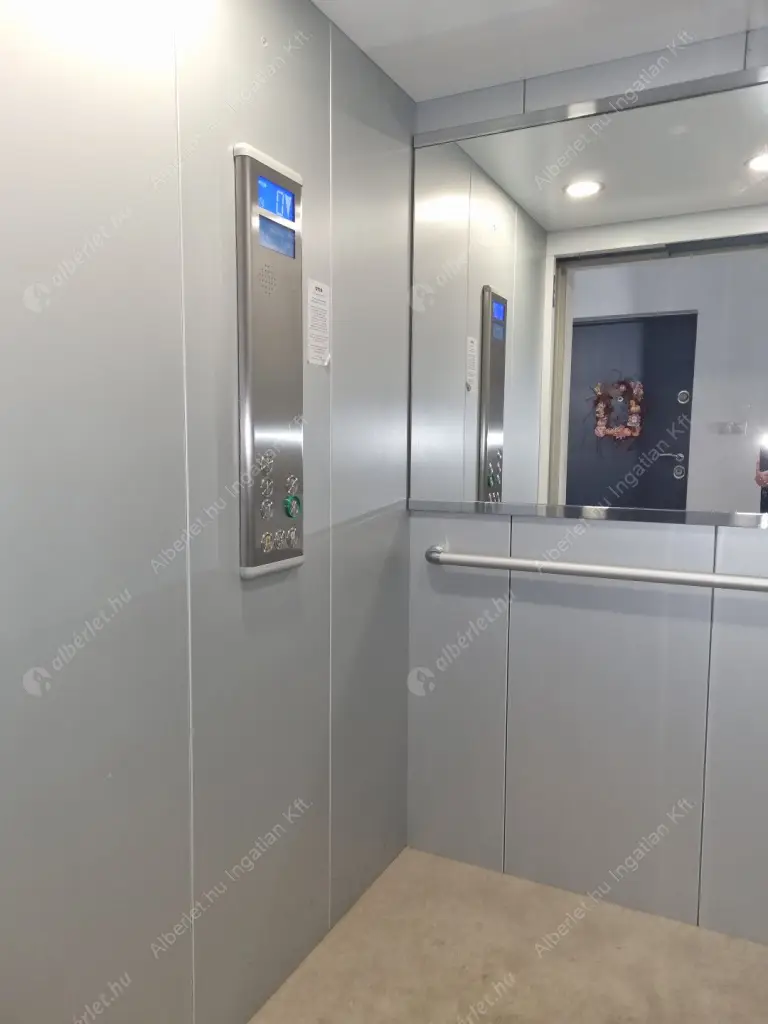 Kiadó albérlet 300000 Ft/hó áron: Budapest, III. kerület  Kocsis Sándor út. Mérete: 55 nm, 2 szobás | Alberlet.hu - 6558525