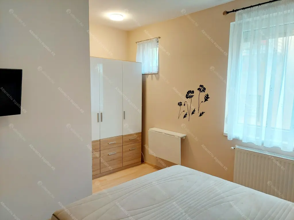 Kiadó albérlet 345000 Ft/hó áron: Budapest, III. kerület  Kunigunda útja. Mérete: 70 nm, 3 szobás | Alberlet.hu - 6665365