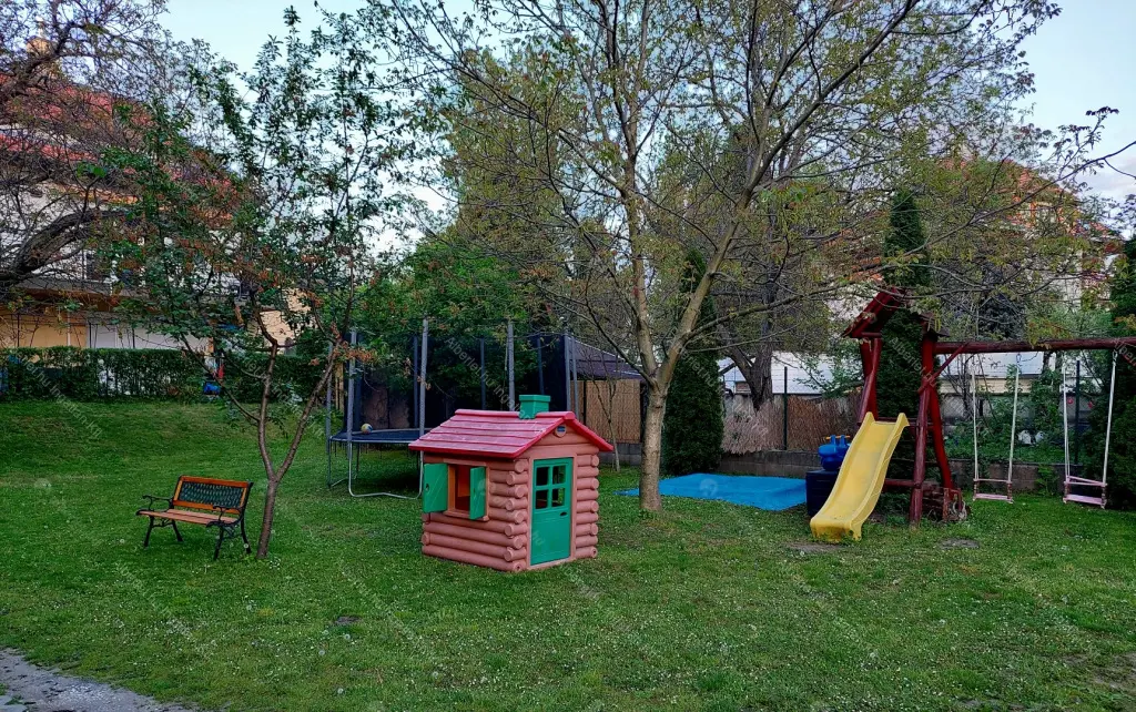 Kiadó albérlet 345000 Ft/hó áron: Budapest, III. kerület  Kunigunda útja. Mérete: 70 nm, 3 szobás | Alberlet.hu - 6686944