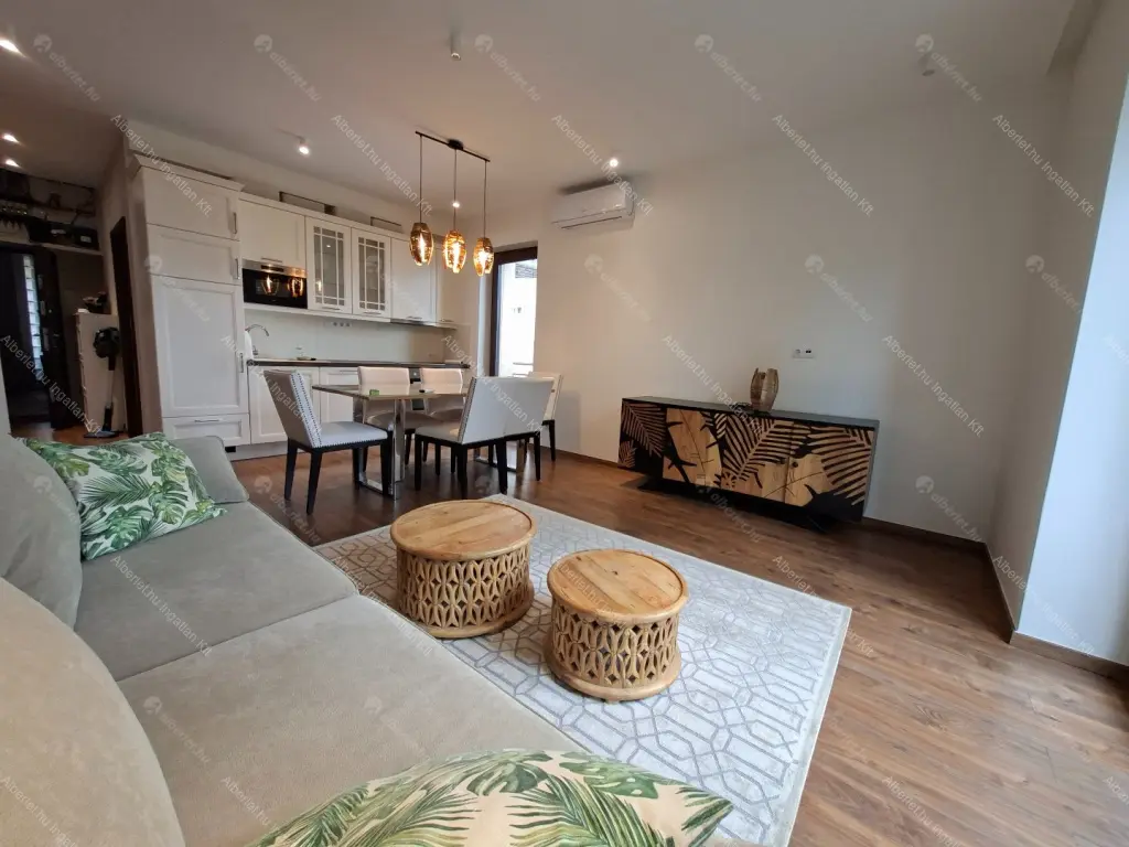 Kiadó albérlet 499000 Ft/hó áron: Budapest, III. kerület  Laborc utca. Mérete: 75 nm, 3 szobás | Alberlet.hu - 6663464