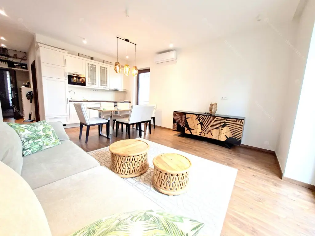 Kiadó albérlet 499000 Ft/hó áron: Budapest, III. kerület  Laborc utca. Mérete: 75 nm, 3 szobás | Alberlet.hu - 6664624