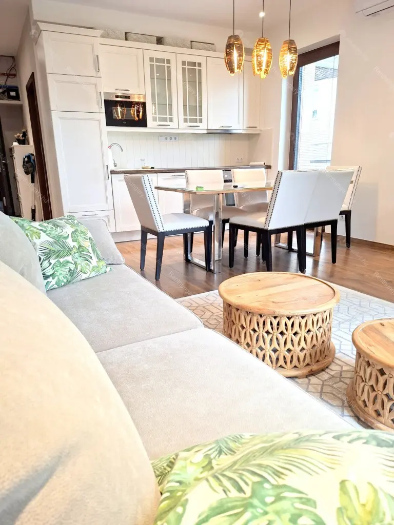 Kiadó albérlet 499000 Ft/hó áron: Budapest, III. kerület  Laborc utca. Mérete: 75 nm, 3 szobás | Alberlet.hu - 6664625