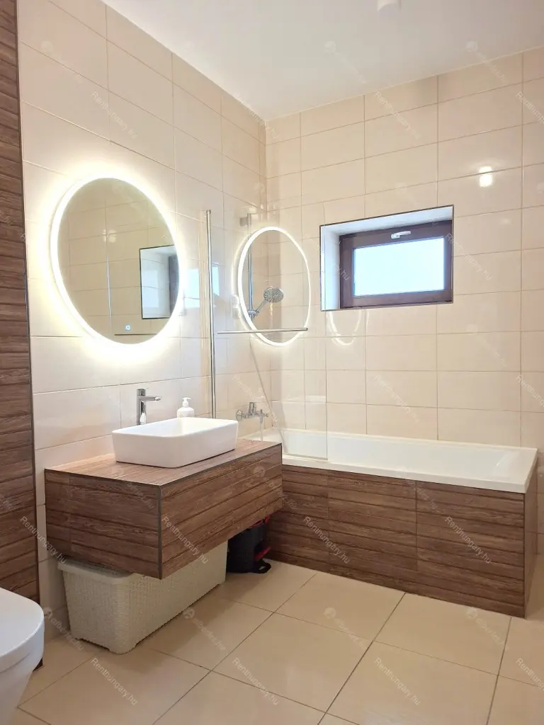 Kiadó albérlet 499000 Ft/hó áron: Budapest, III. kerület  Laborc utca. Mérete: 75 nm, 3 szobás | Alberlet.hu - 6664636