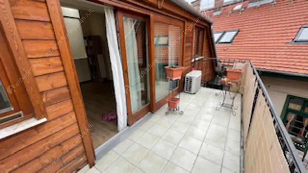 Kiadó albérlet 360000 Ft/hó áron: Budapest, III. kerület  Lajos  utca . Mérete: 98 nm, 3 szobás | Alberlet.hu - 6524917