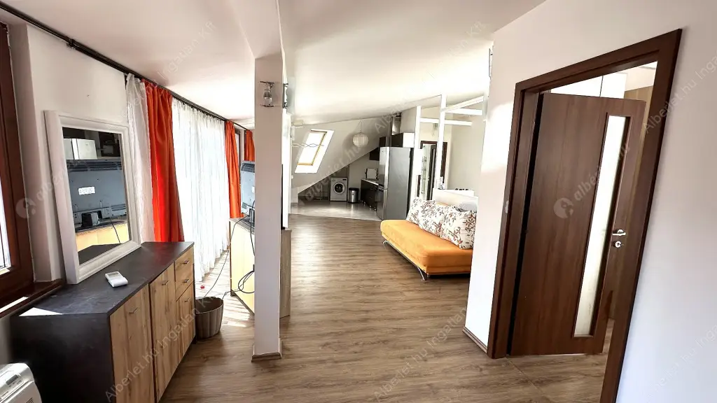 Kiadó albérlet 360000 Ft/hó áron: Budapest, III. kerület  Lajos  utca . Mérete: 98 nm, 3 szobás | Alberlet.hu - 6524921