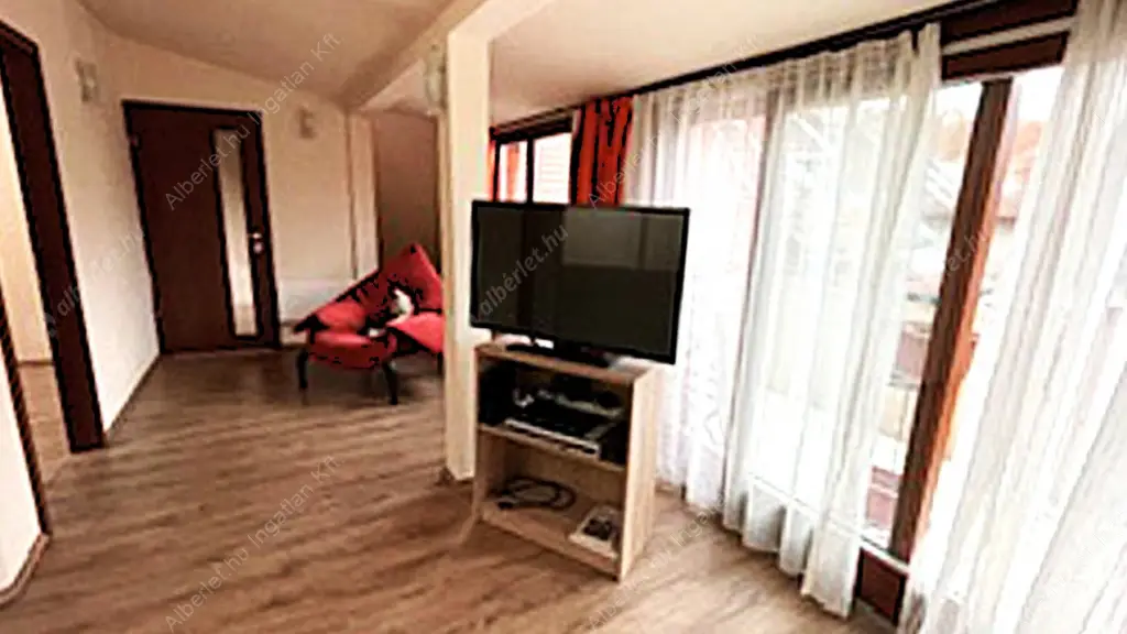 Kiadó albérlet 360000 Ft/hó áron: Budapest, III. kerület  Lajos  utca . Mérete: 98 nm, 3 szobás | Alberlet.hu - 6524922