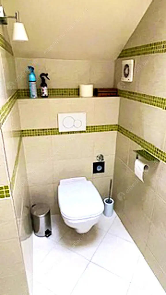 Kiadó albérlet 360000 Ft/hó áron: Budapest, III. kerület  Lajos  utca . Mérete: 98 nm, 3 szobás | Alberlet.hu - 6524924