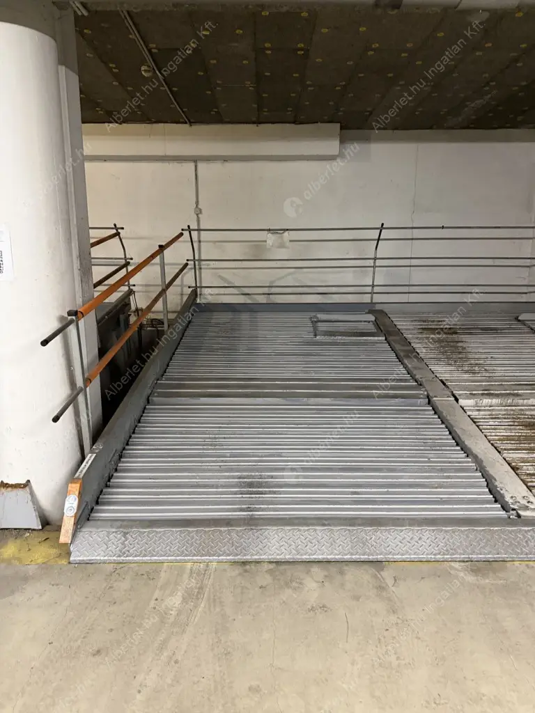 Kiadó albérlet 220000 Ft/hó áron: Budapest, III. kerület  Lajos utca. Mérete: 35 nm, 1 szobás | Alberlet.hu - 6638508