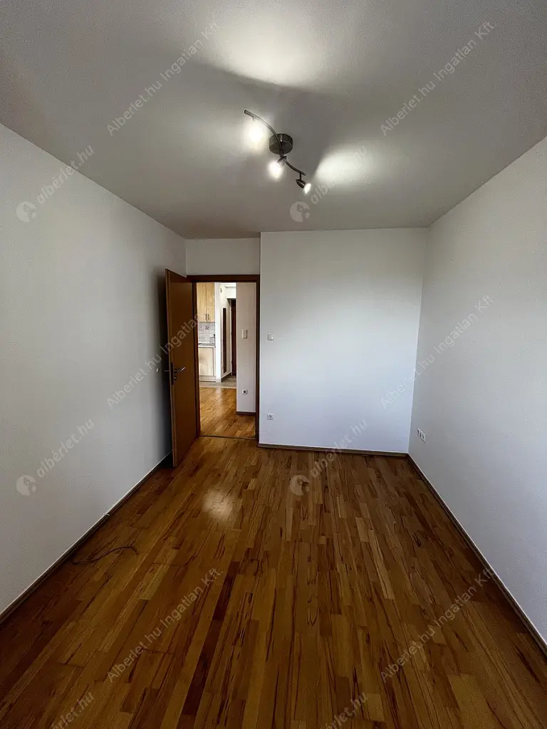Kiadó albérlet 325000 Ft/hó áron: Budapest, III. kerület  Lajos utca. Mérete: 44 nm, 2 szobás | Alberlet.hu - 6569409