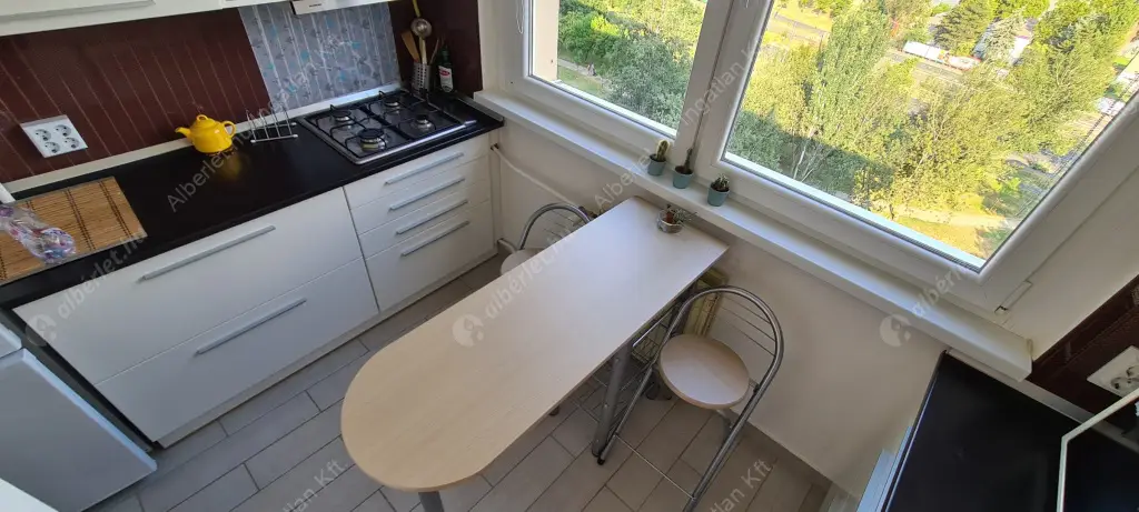 Kiadó albérlet 289000 Ft/hó áron: Budapest, III. kerület  Lajos utca. Mérete: 48 nm, 2 szobás | Alberlet.hu - 6597593