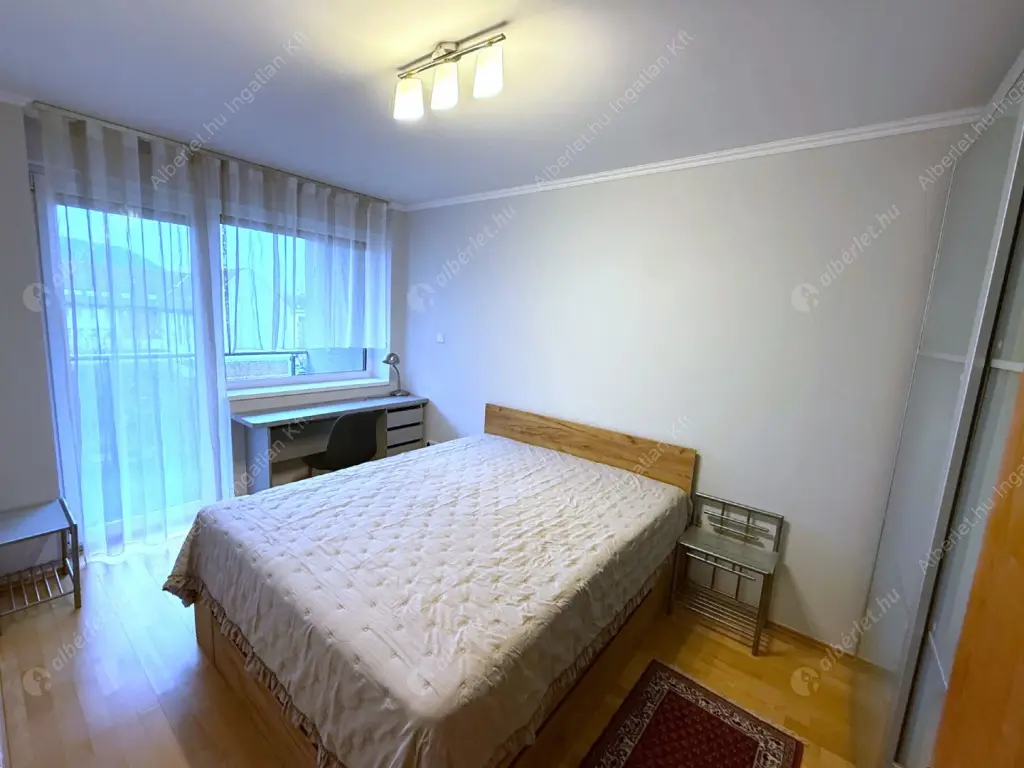 Kiadó albérlet 300000 Ft/hó áron: Budapest, III. kerület  Lajos utca. Mérete: 49 nm, 1 szobás | Alberlet.hu - 6618196