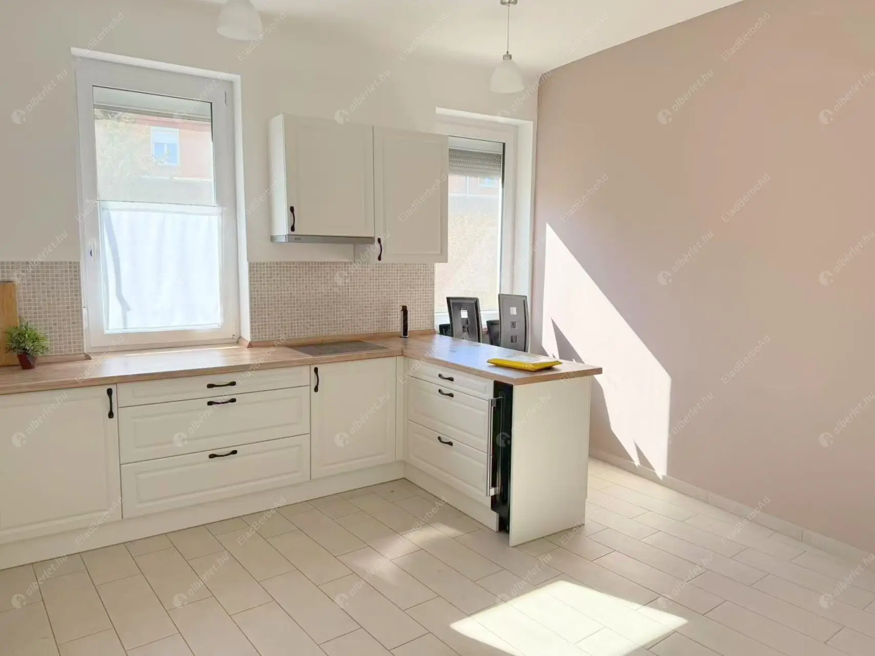 Kiadó albérlet 490000 Ft/hó áron: Budapest, III. kerület  Nagyszombat utca. Mérete: 96 nm, 3 szobás | Alberlet.hu - 6450435