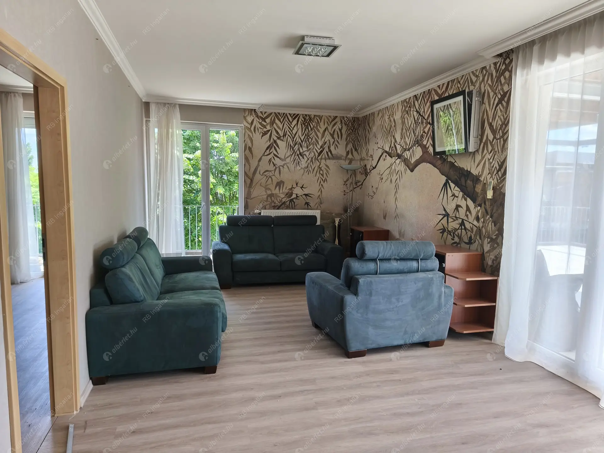 Kiadó albérlet 690000 Ft/hó áron: Budapest, III. kerület  Nánási út. Mérete: 136 nm, 4 szobás | Alberlet.hu - 6503581