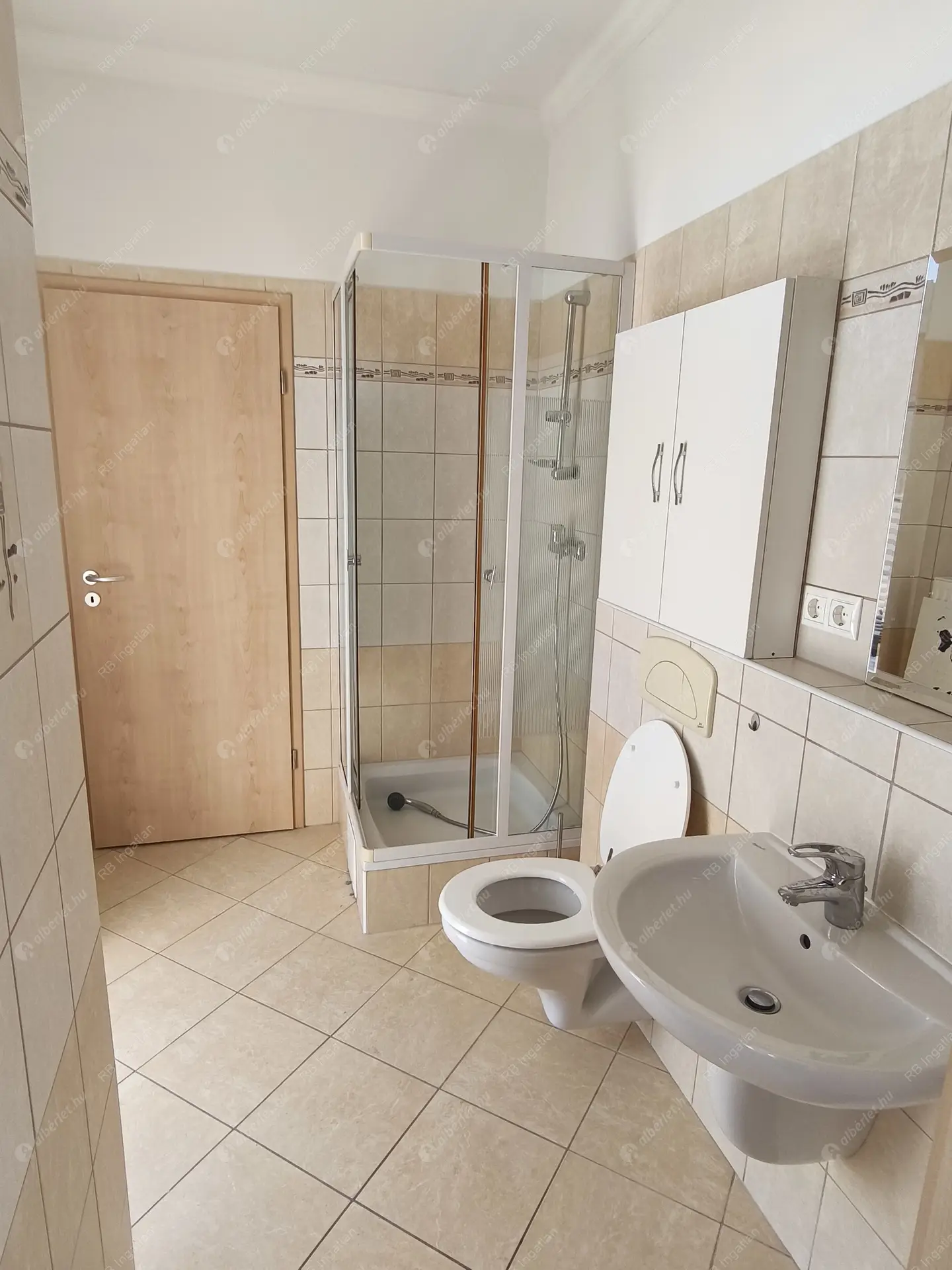 Kiadó albérlet 690000 Ft/hó áron: Budapest, III. kerület  Nánási út. Mérete: 136 nm, 4 szobás | Alberlet.hu - 6503589