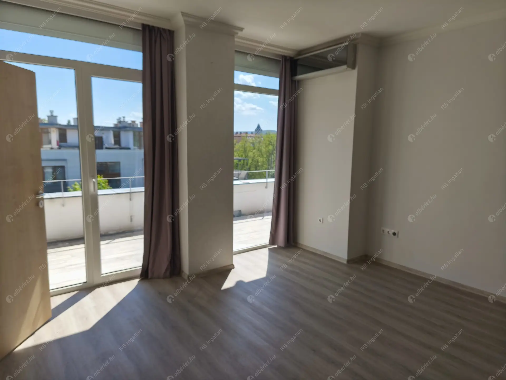 Kiadó albérlet 690000 Ft/hó áron: Budapest, III. kerület  Nánási út. Mérete: 136 nm, 4 szobás | Alberlet.hu - 6503593