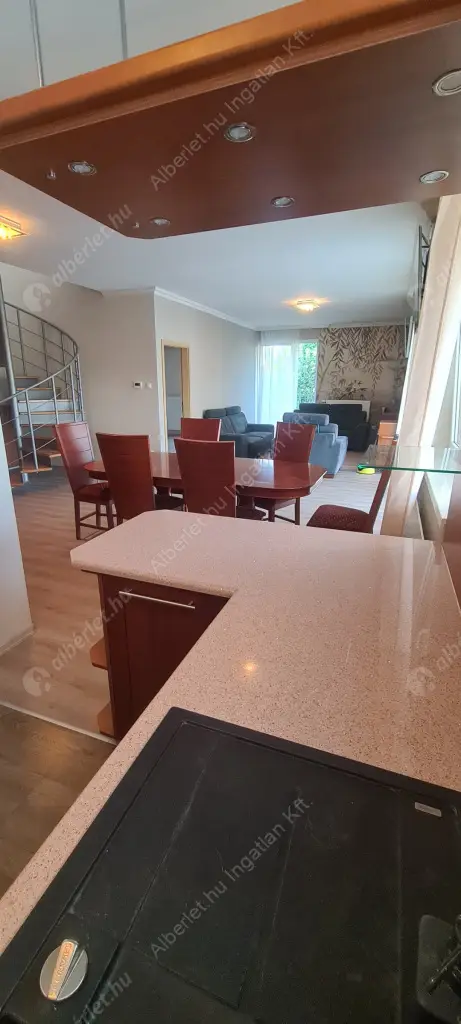 Kiadó albérlet 690000 Ft/hó áron: Budapest, III. kerület  Nánási út. Mérete: 136 nm, 4 szobás | Alberlet.hu - 6615456