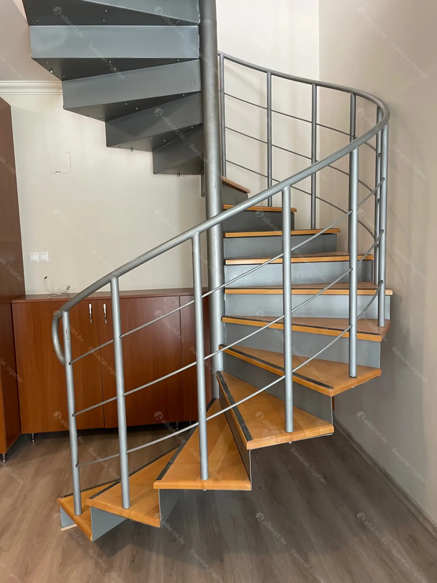 Kiadó albérlet 690000 Ft/hó áron: Budapest, III. kerület  Nánási út. Mérete: 136 nm, 4 szobás | Alberlet.hu - 6547202