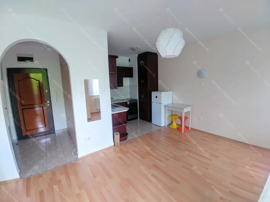 Kiadó albérlet 220000 Ft/hó áron: Budapest, III. kerület  Nánási út. Mérete: 37 nm, 1 szobás | Alberlet.hu - 6651245