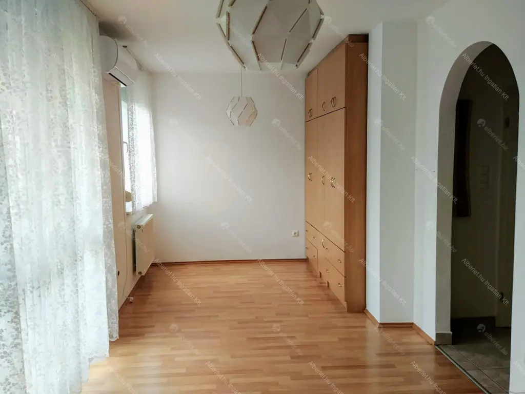 Kiadó albérlet 220000 Ft/hó áron: Budapest, III. kerület  Nánási út. Mérete: 37 nm, 1 szobás | Alberlet.hu - 6651246