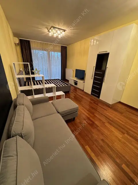 Kiadó albérlet 250000 Ft/hó áron: Budapest, III. kerület  Nánási út. Mérete: 41 nm, 1 szobás | Alberlet.hu - 6583292