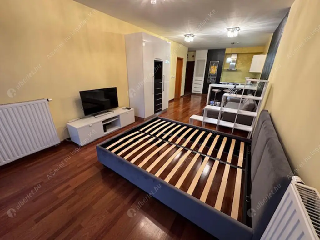 Kiadó albérlet 250000 Ft/hó áron: Budapest, III. kerület  Nánási út. Mérete: 41 nm, 1 szobás | Alberlet.hu - 6583293