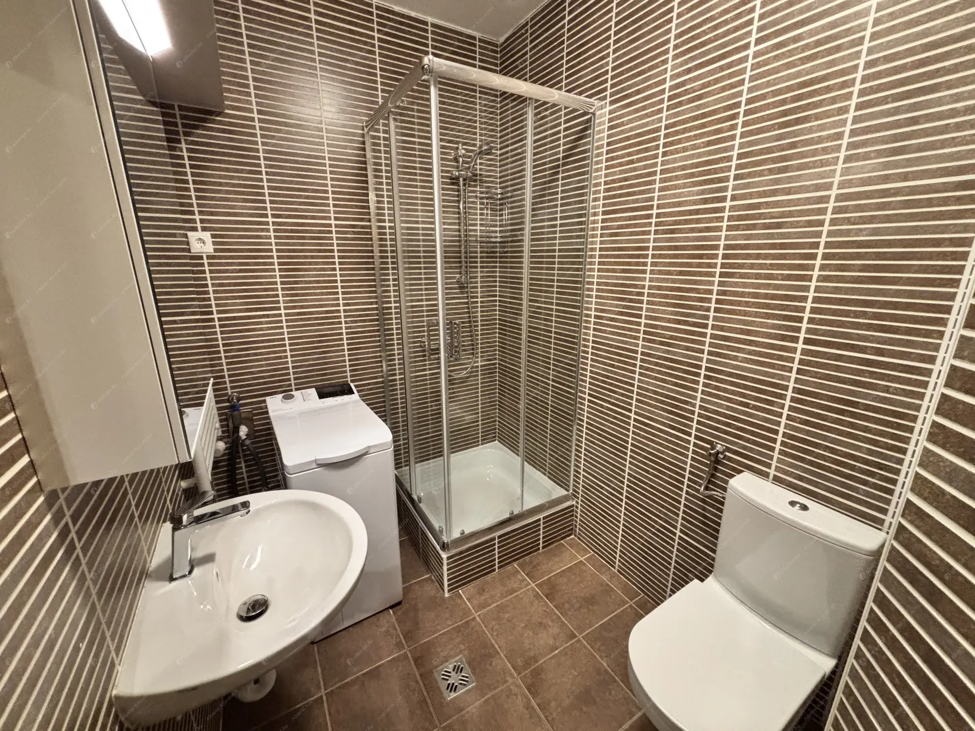 Kiadó albérlet 260000 Ft/hó áron: Budapest, III. kerület  Nánási út. Mérete: 50 nm, 2 szobás | Alberlet.hu - 6612465