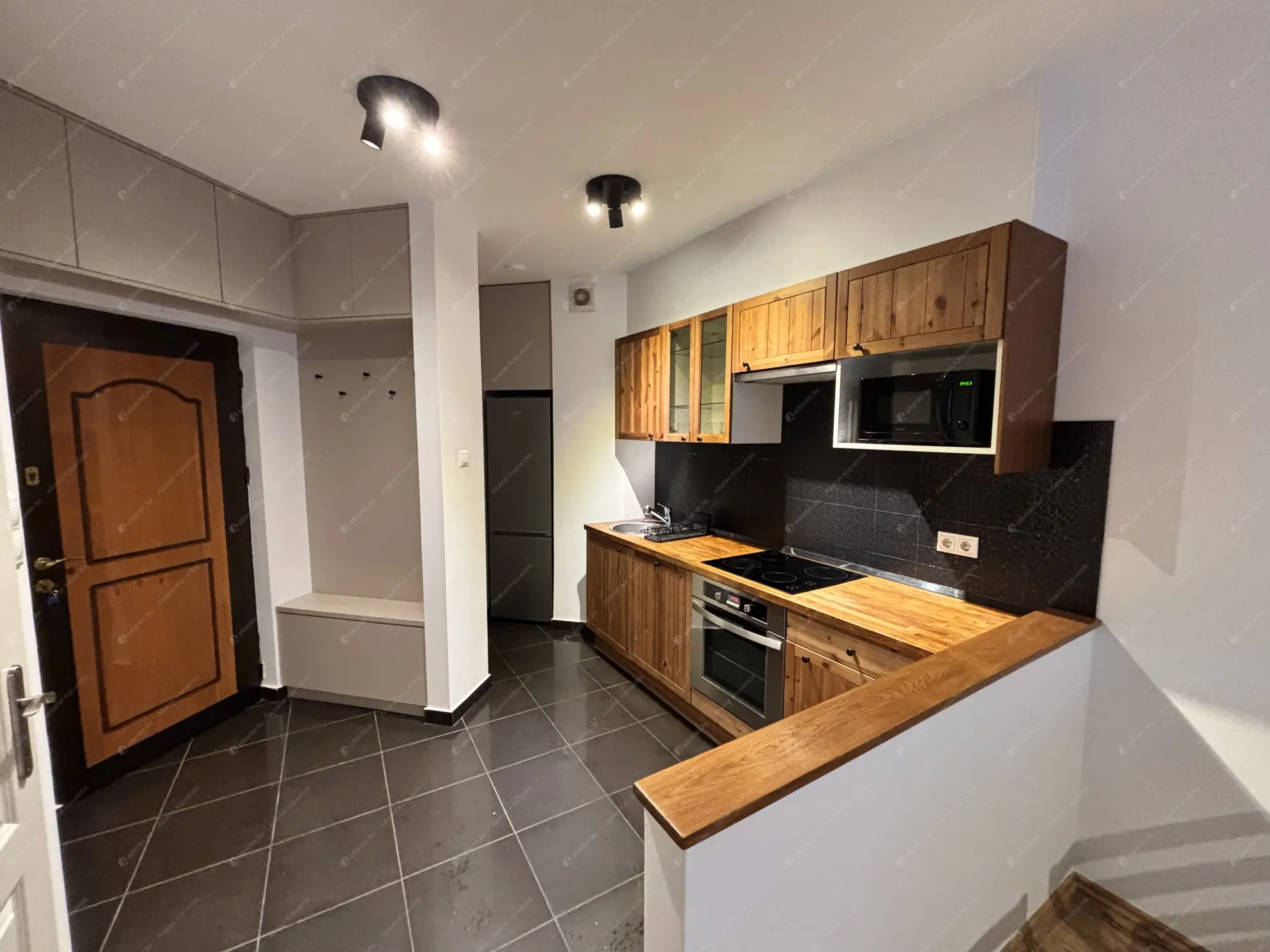 Kiadó albérlet 260000 Ft/hó áron: Budapest, III. kerület  Nánási út. Mérete: 50 nm, 2 szobás | Alberlet.hu - 6612477