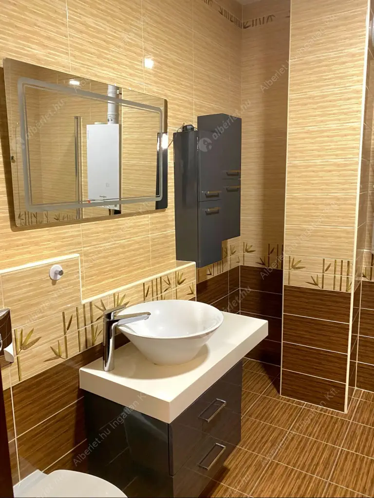 Kiadó albérlet 290000 Ft/hó áron: Budapest, III. kerület  Nánási út. Mérete: 55 nm, 2 szobás | Alberlet.hu - 6595905