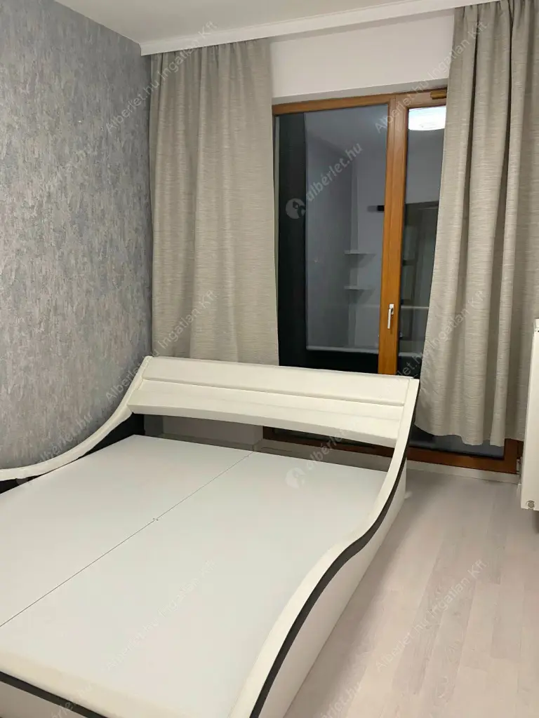 Kiadó albérlet 290000 Ft/hó áron: Budapest, III. kerület  Nánási út. Mérete: 55 nm, 2 szobás | Alberlet.hu - 6595907