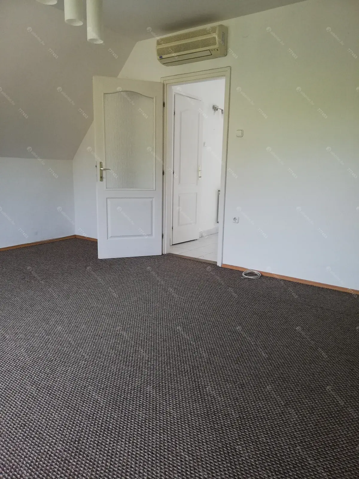 Kiadó albérlet 180000 Ft/hó áron: Budapest, III. kerület  Papírgyár utca. Mérete: 39 nm, 1 szobás | Alberlet.hu - 6704239