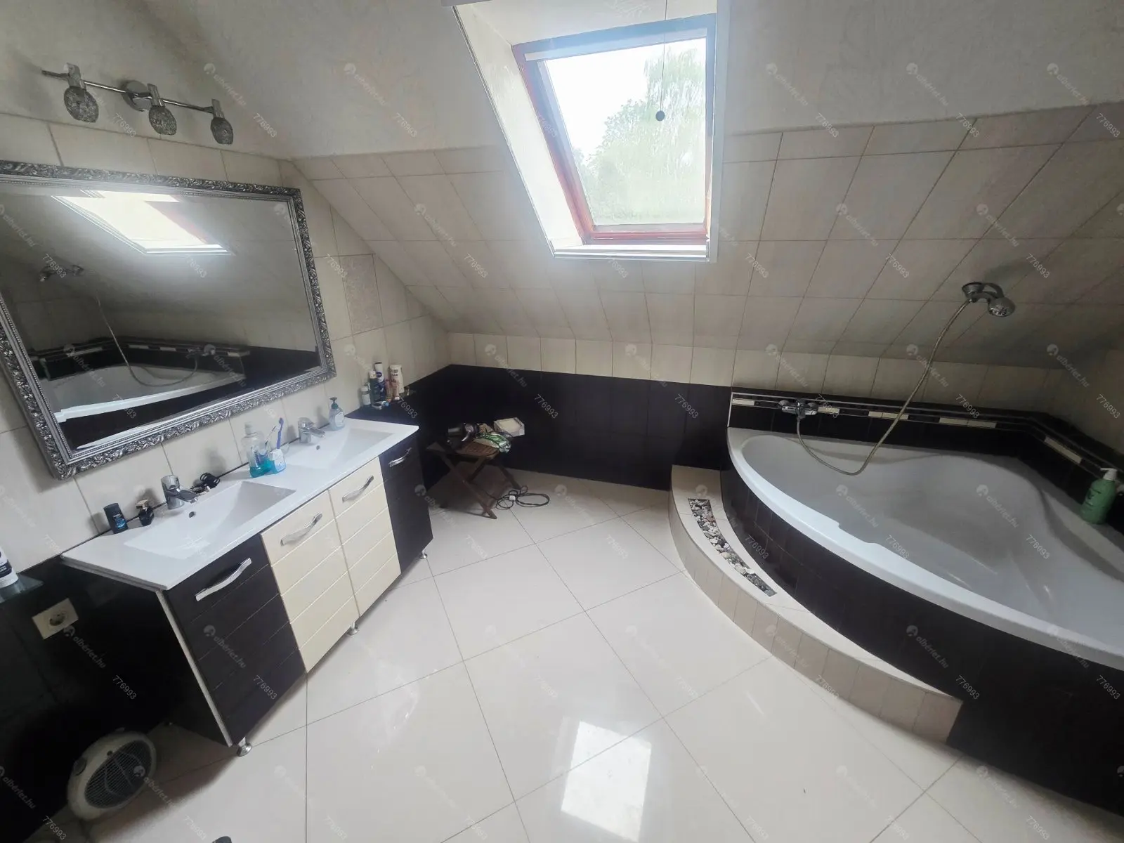 Kiadó albérlet 390000 Ft/hó áron: Budapest, III. kerület  Pozsonyi utca. Mérete: 130 nm, 3 szobás | Alberlet.hu - 6696454