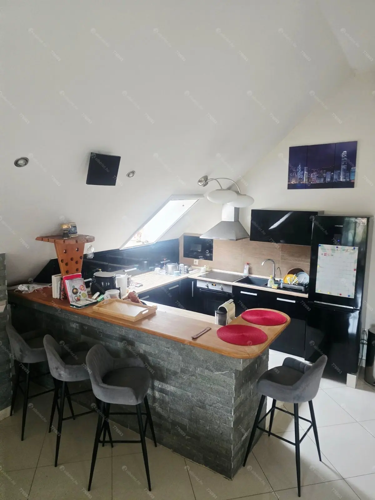 Kiadó albérlet 390000 Ft/hó áron: Budapest, III. kerület  Pozsonyi utca. Mérete: 130 nm, 3 szobás | Alberlet.hu - 6696455