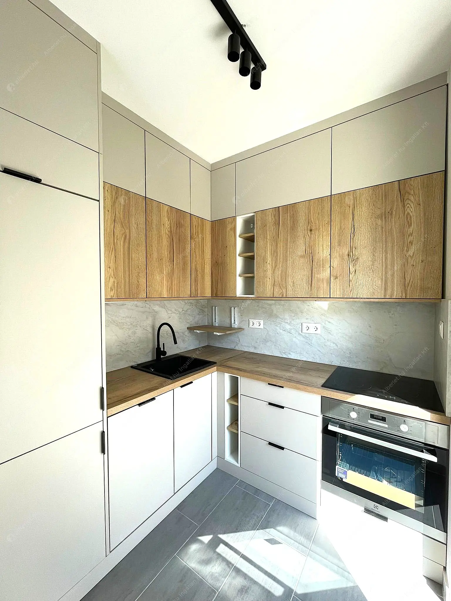 Kiadó albérlet 330000 Ft/hó áron: Budapest, III. kerület  Pusztakúti út. Mérete: 52 nm, 2 szobás | Alberlet.hu - 6546930