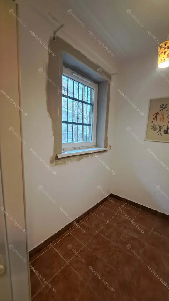 Kiadó albérlet 180000 Ft/hó áron: Budapest, III. kerület  Raktár utca. Mérete: 35 nm, 1 szobás | Alberlet.hu - 6690769