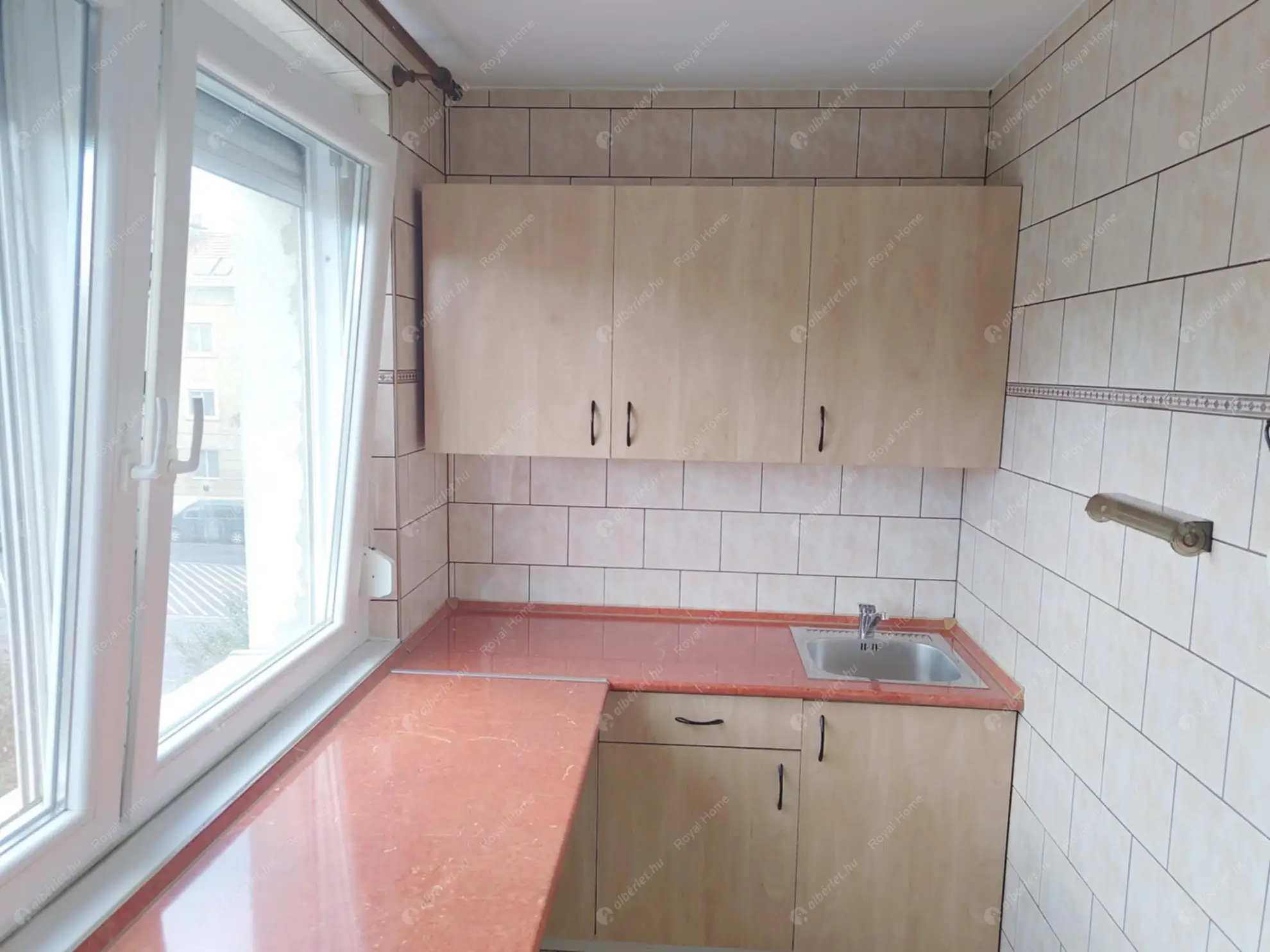 Kiadó albérlet 209000 Ft/hó áron: Budapest, III. kerület  Raktár utca. Mérete: 53 nm, 2 szobás | Alberlet.hu - 6577204