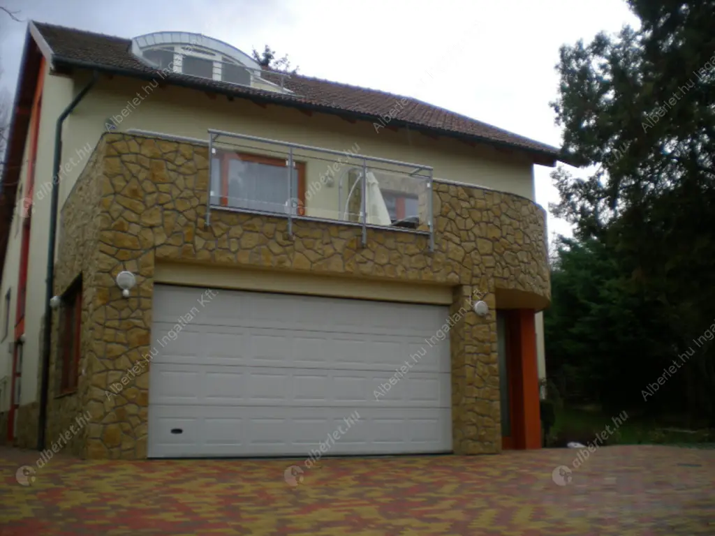 Kiadó albérlet 1192000 Ft/hó áron: Budapest, III. kerület  Remetehegyi út. Mérete: 300 nm, 6 szobás | Alberlet.hu - 6582522