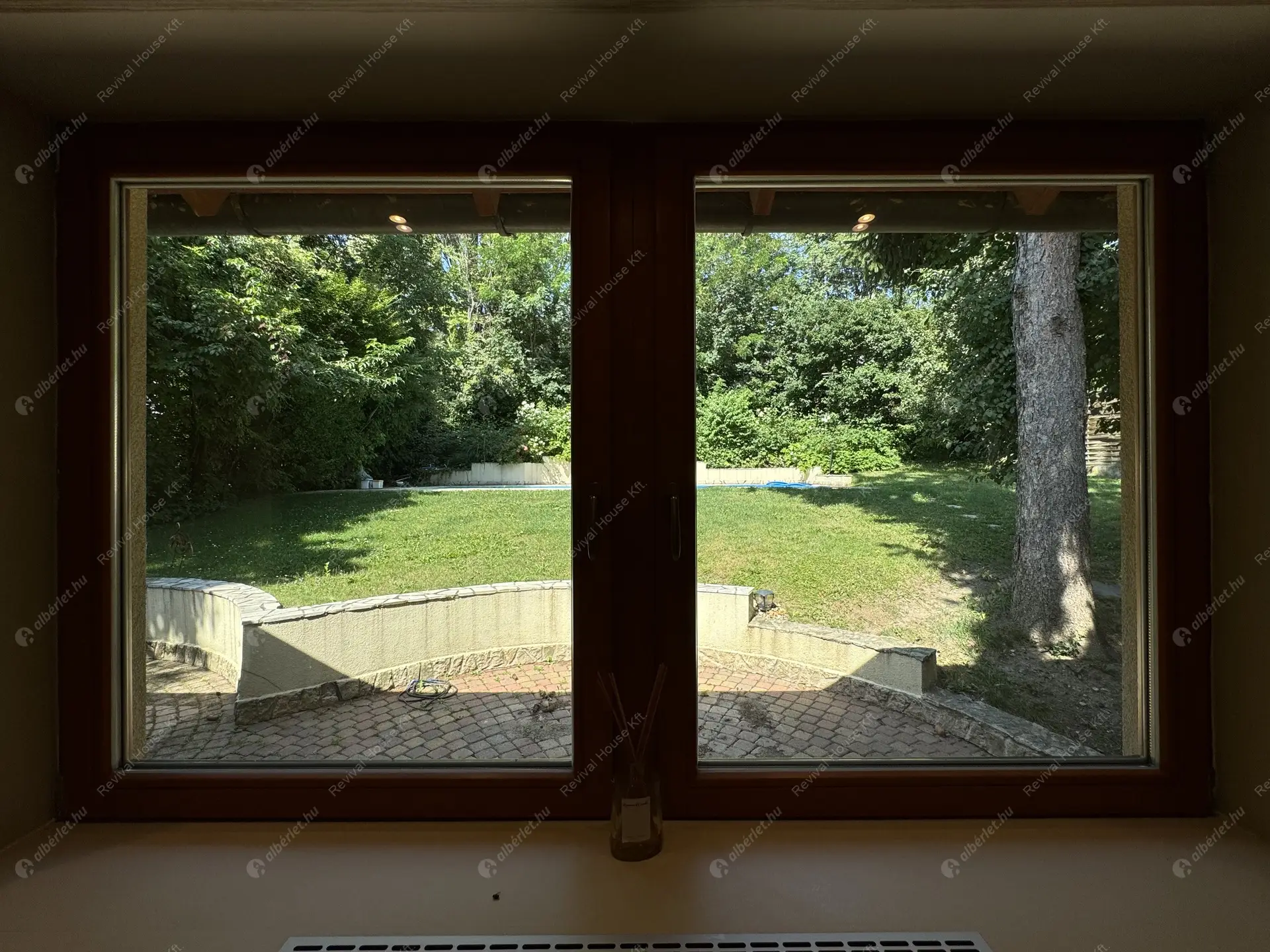 Kiadó albérlet 1240000 Ft/hó áron: Budapest, III. kerület  Remetehegyi út. Mérete: 320 nm, 9 szobás | Alberlet.hu - 6307818