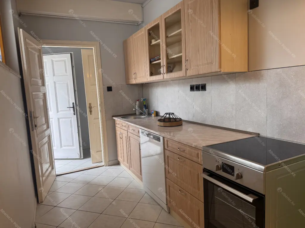 Kiadó albérlet 450000 Ft/hó áron: Budapest, III. kerület  Remetehegyi út. Mérete: 72 nm, 2 szobás | Alberlet.hu - 6701322