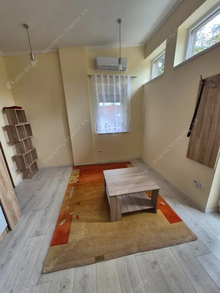 Kiadó albérlet 230000 Ft/hó áron: Budapest, III. kerület  Rókavár utca. Mérete: 27 nm, 2 szobás | Alberlet.hu - 6566180