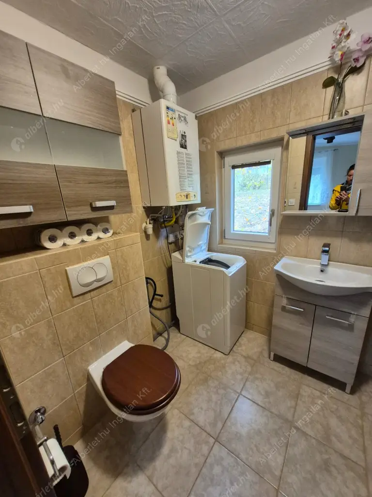 Kiadó albérlet 230000 Ft/hó áron: Budapest, III. kerület  Rókavár utca. Mérete: 27 nm, 2 szobás | Alberlet.hu - 6566184