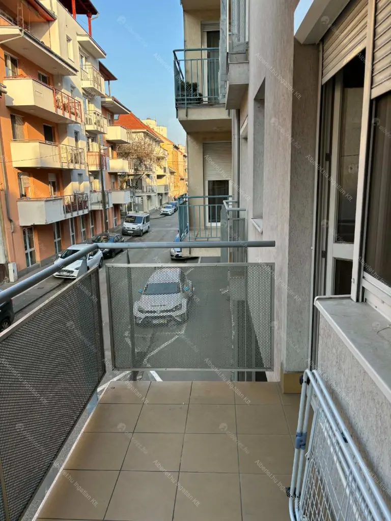 Kiadó albérlet 240000 Ft/hó áron: Budapest, III. kerület  Selmeci utca. Mérete: 39 nm, 2 szobás | Alberlet.hu - 6692433