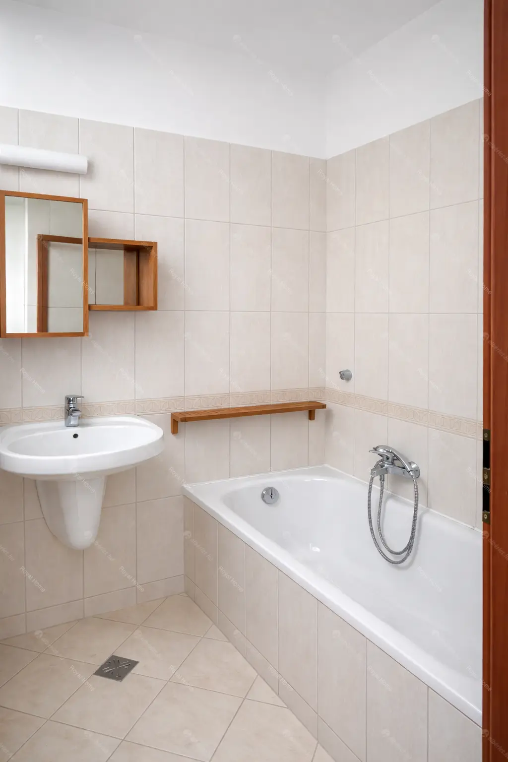 Kiadó albérlet 240000 Ft/hó áron: Budapest, III. kerület  Selmeci utca. Mérete: 40 nm, 2 szobás | Alberlet.hu - 6694199