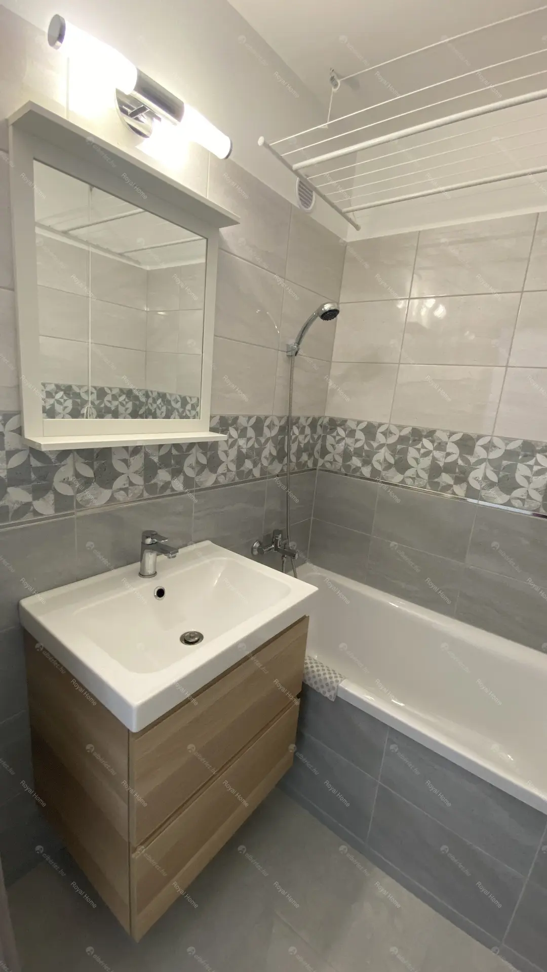 Kiadó albérlet 280000 Ft/hó áron: Budapest, III. kerület  Szél utca. Mérete: 50 nm, 2 szobás | Alberlet.hu - 5957773