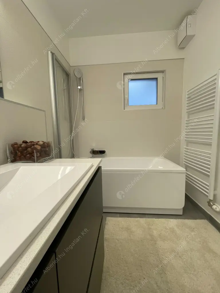 Kiadó albérlet 450000 Ft/hó áron: Budapest, III. kerület  Szent István utca. Mérete: 80 nm, 2 szobás | Alberlet.hu - 6597496