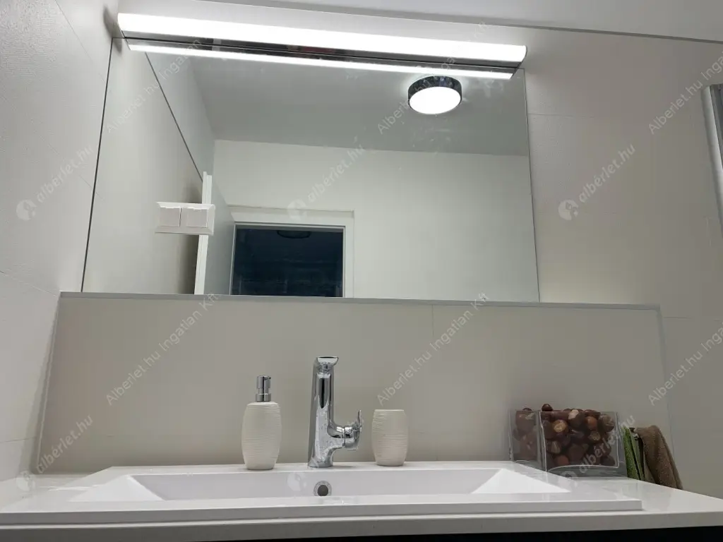 Kiadó albérlet 450000 Ft/hó áron: Budapest, III. kerület  Szent István utca. Mérete: 80 nm, 2 szobás | Alberlet.hu - 6597497