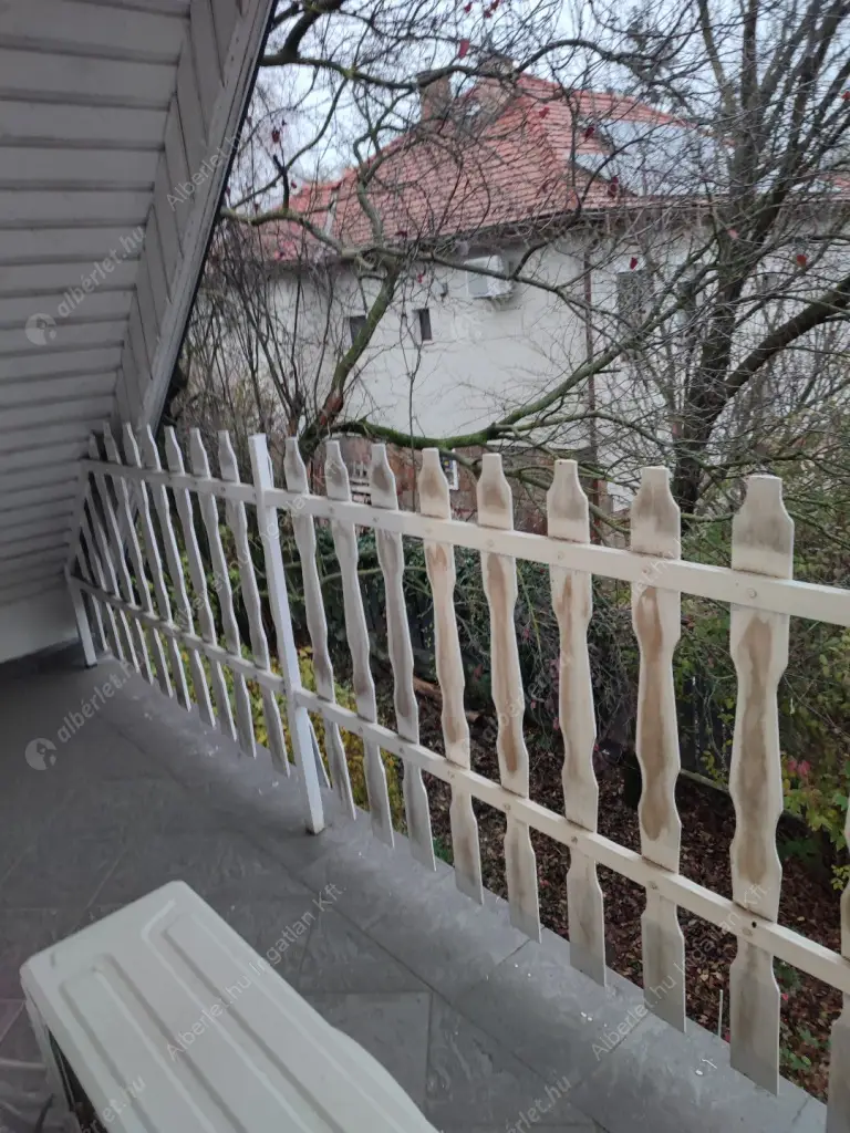 Kiadó albérlet 990000 Ft/hó áron: Budapest, III. kerület  Szentendrei út. Mérete: 200 nm, 8 szobás | Alberlet.hu - 6605941